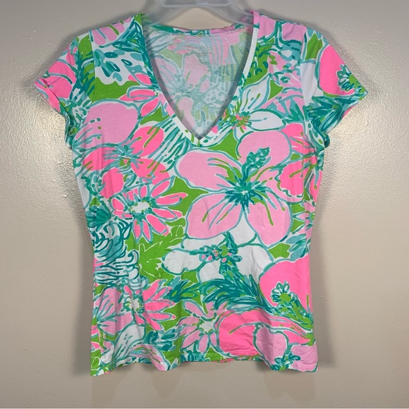 Lilly Pulitzer Tops - Lily Pulitzer Michele Flamingo Don’t Give a Cluck Pink Print V Neck T Shirt